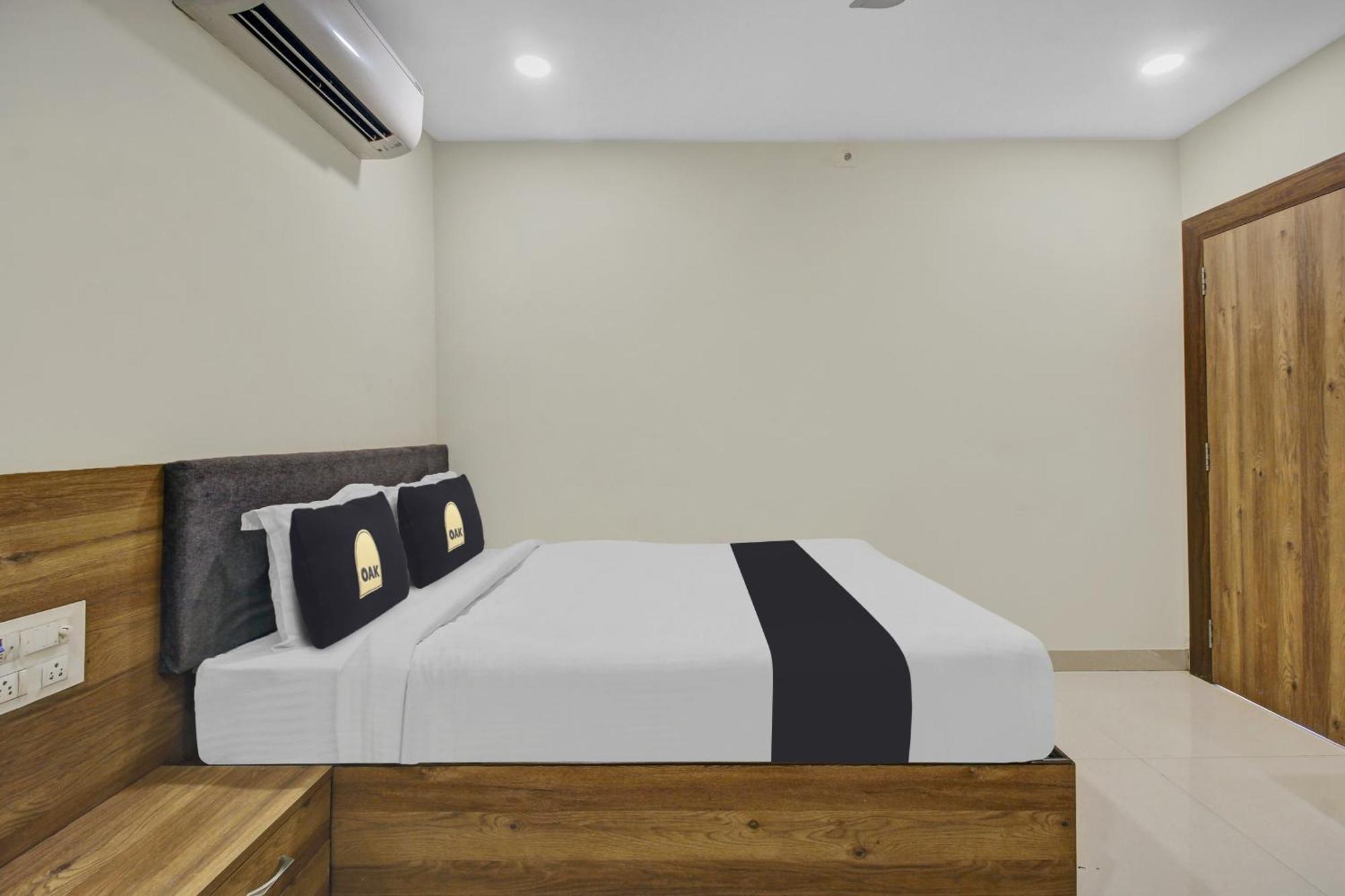 Collection O Hotel Swagath Pride Mancherāl Zewnętrze zdjęcie