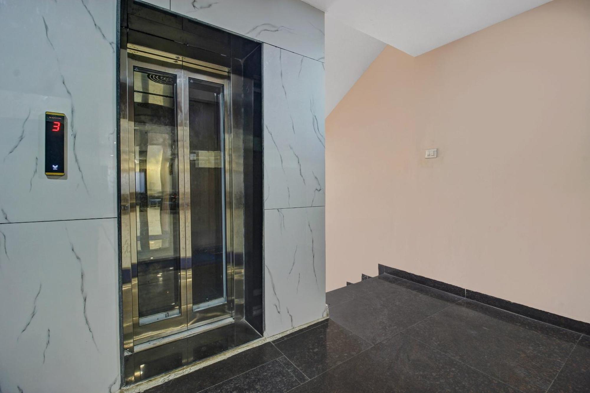 Collection O Hotel Swagath Pride Mancherāl Zewnętrze zdjęcie