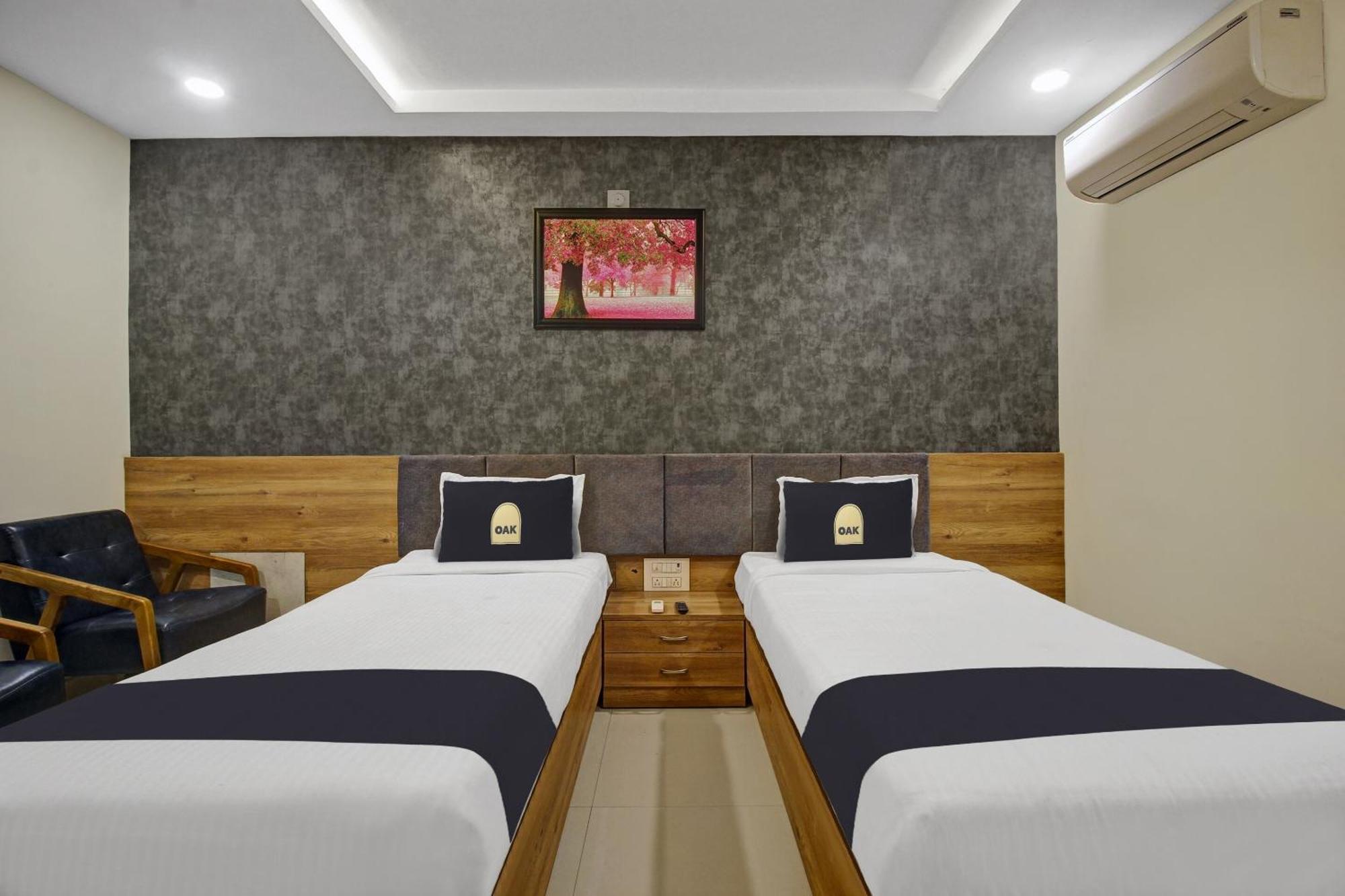 Collection O Hotel Swagath Pride Mancherāl Zewnętrze zdjęcie